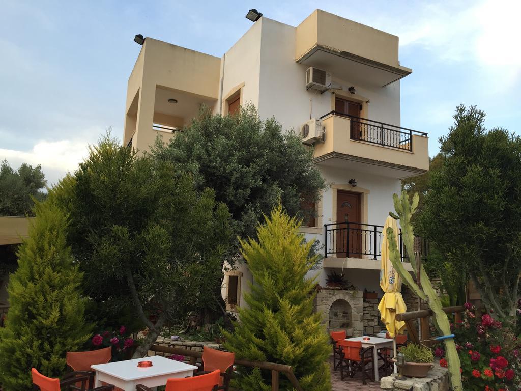 Vrisi Apartments & Villa ปิตซีเดีย ภายนอก รูปภาพ
